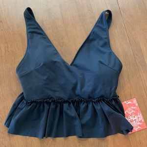 Black M Kortni Jeane v-neck top